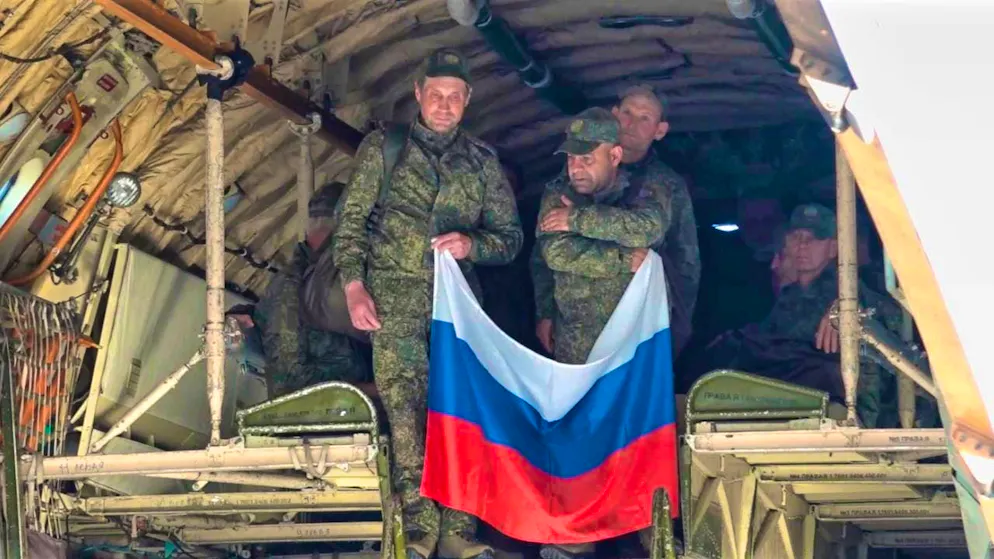 HANDOUT - Russian soldiers after returning from captivity as part of a prisoner of war exchange between Russia and Ukraine. Photo: Uncredited/Rusian Defense Ministry Press Service/AP/dpa