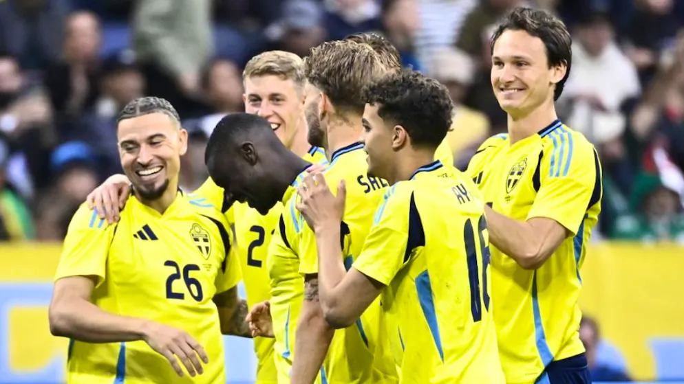 Sweden and Slovenia are in form. Switzerland's World Cup qualifying opponents win final tests - England lose