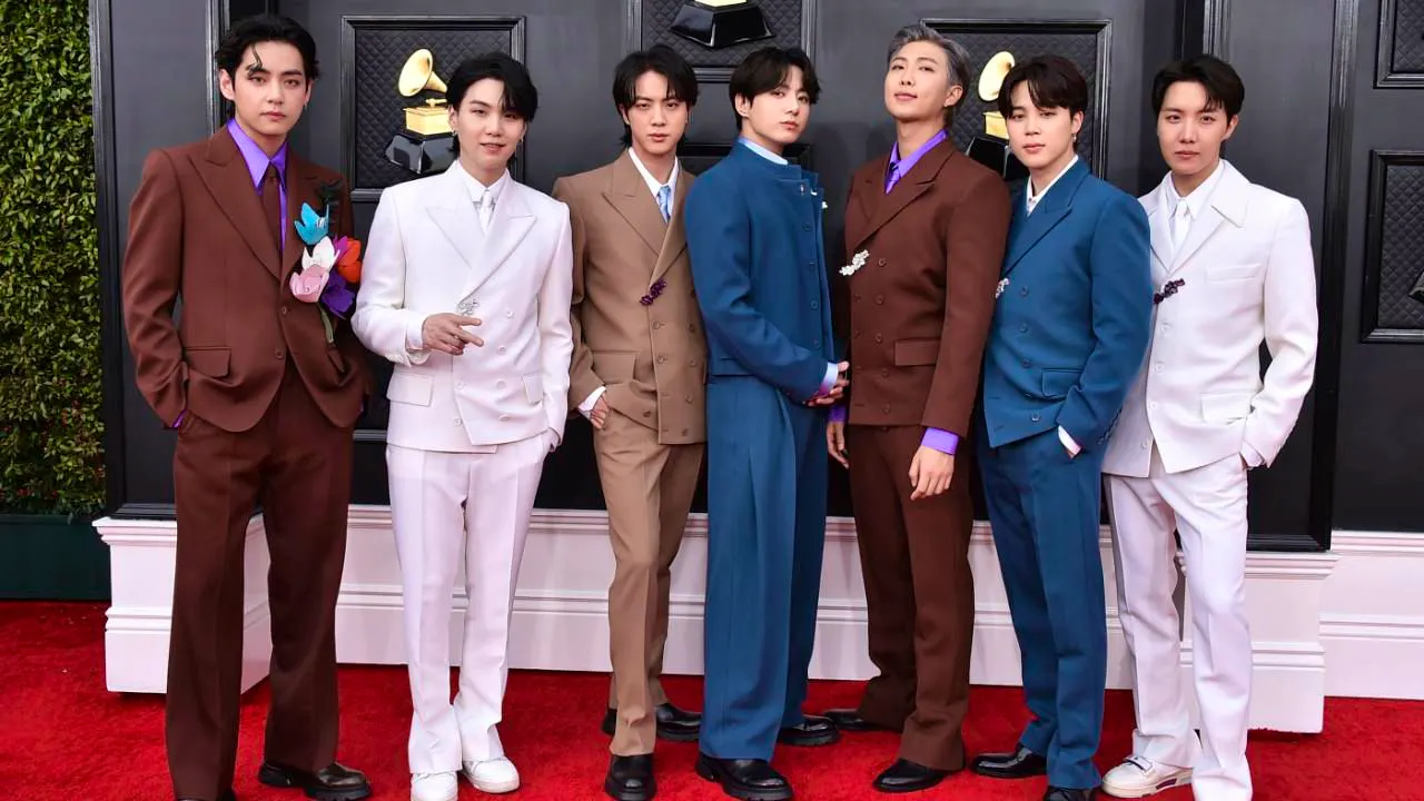 Südkorea. BTS-Sänger RM und V beenden Militärdienst