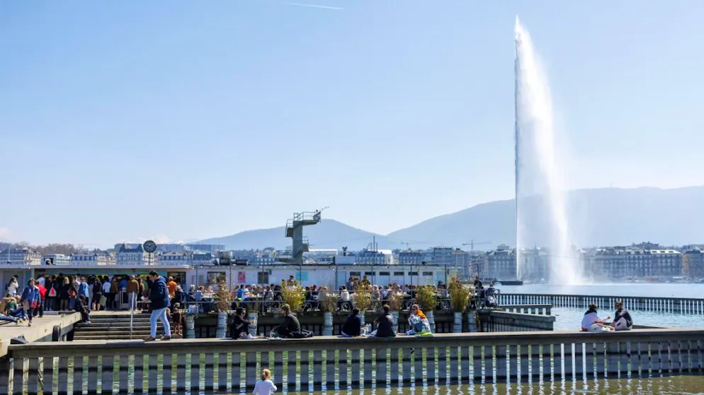 En juin 2017, la température de l'eau des Bains des Pâquis à Genève était passée de 23 à 8 degrés en deux jours à cause du phénomène d'"upwelling", un choc pour les baigneurs (archives).