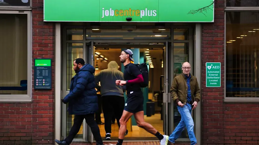 La Banque d'Angleterre (BoE) estime que les surtaxes douanières américaines étaient susceptibles de faire ralentir l'inflation britannique et de freiner l'activité économique dans le pays.