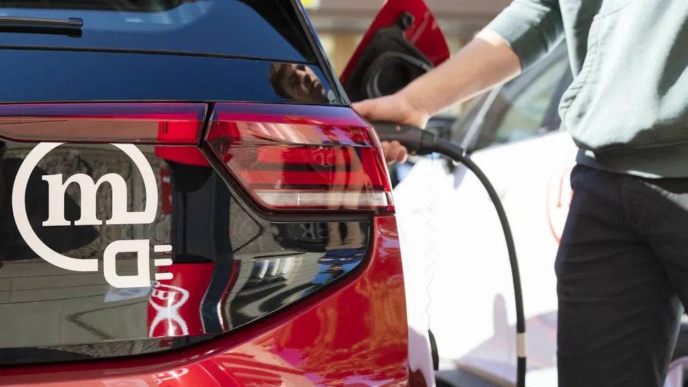 Fear of headwinds. Federal Office of Energy hides electric car study