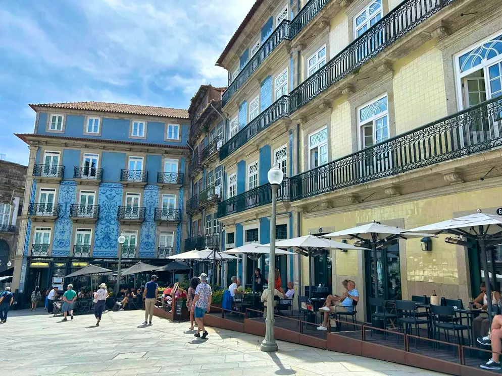 Porto: Lisbon's little sister. Bom dia, Porto!