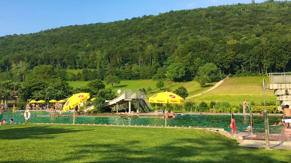 Baden ohne Chlor. Diese Naturbadis solltest du diesen Sommer besuchen