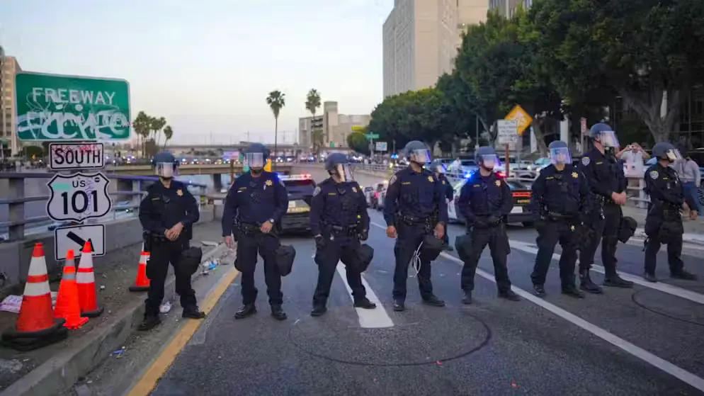 «Anarchie», dit Trump. Calme précaire à Los Angeles, les manifs s'étendent dans tout le pays