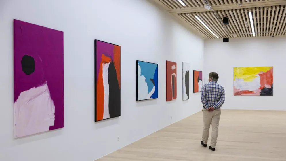 Du 15 juin au 16 novembre, la Fondation Opale présente sa nouvelle exposition, "sous les reflets du monde".