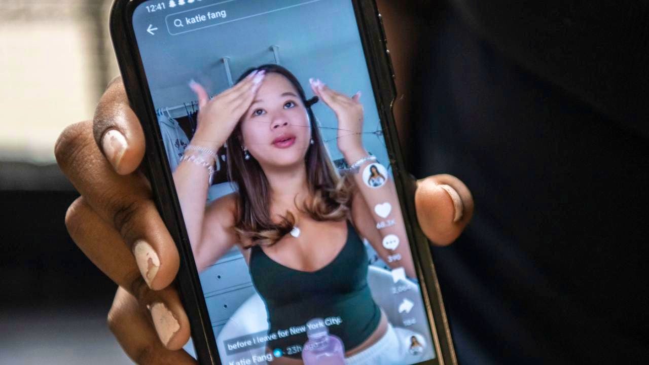 Beauty industry. Skincare influencers are turning the cosmetics industry upside down