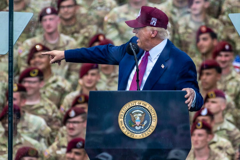 Depuis son retour à la Maison-Blanche le 20 janvier, le milliardaire républicain a plusieurs fois – huit au total selon la radio publique NPR – invoqué des «états d'urgence», dans divers domaines, nécessitant donc une intervention rapide et forte de sa part.