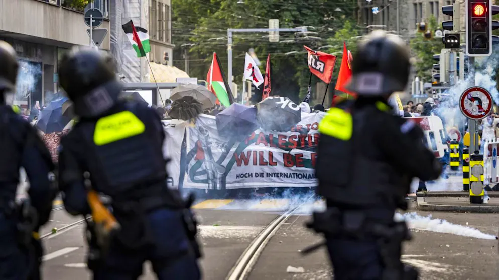Une manifestation pro-palestinienne non autorisée à Zurich a conduit à des débordements jeudi soir.