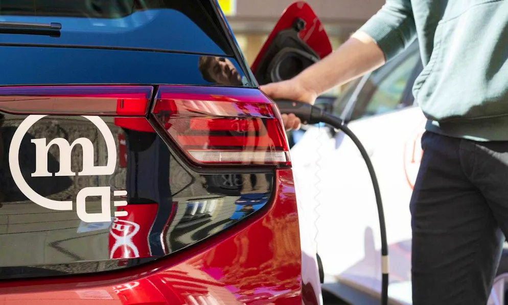 It was not scientific doubts but political fears that led the Swiss Federal Office of Energy to withhold a study on the climate effect of electric cars (archive)