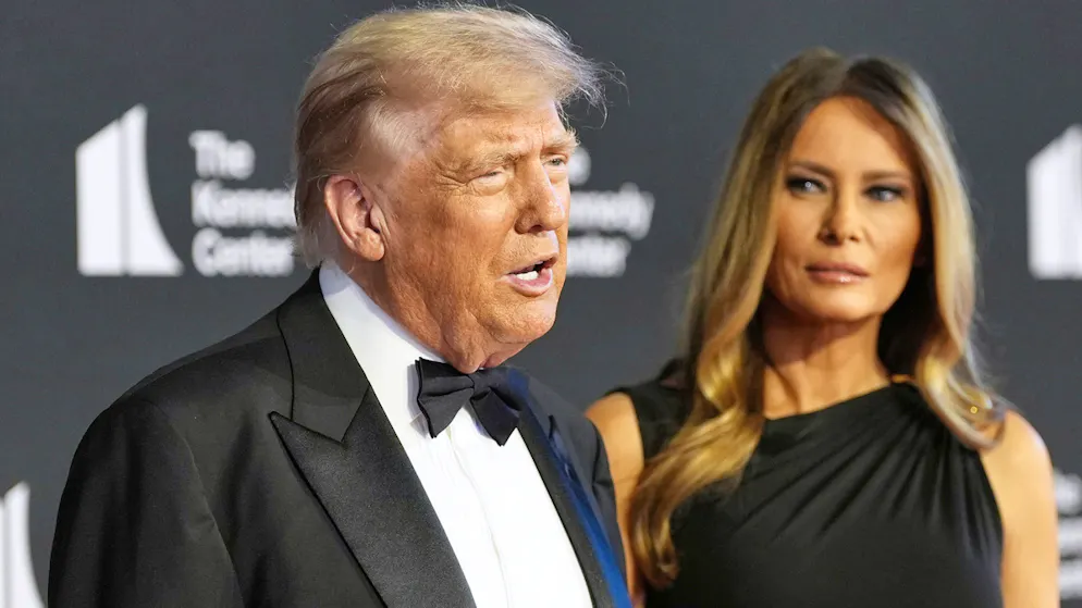 «Je m’en fiche complètement». En pleine tourmente, Trump et son épouse voient «Les Misérables»