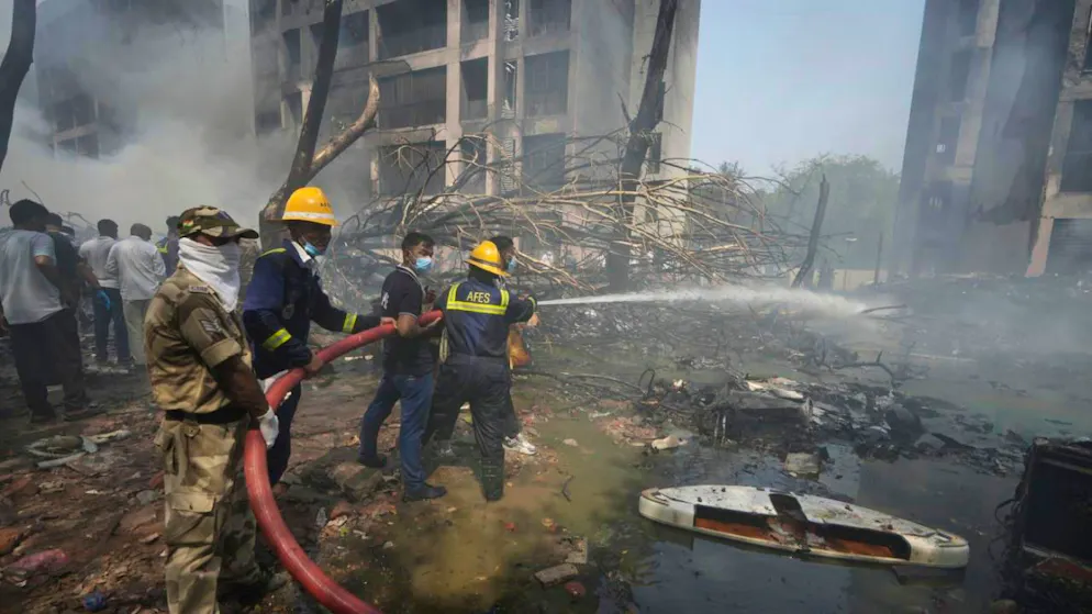 Crash in India. Il Boeing 787 ha centrato un dormitorio del college medico BJ.