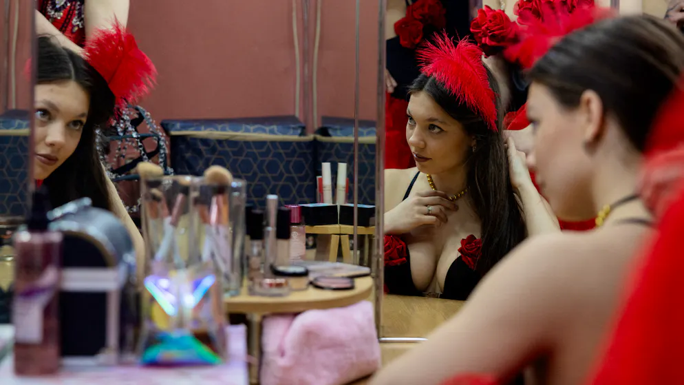 Conflit ukrainien. «Les ténèbres ressortent» - Dans un club de strip-tease, la guerre mise à nu