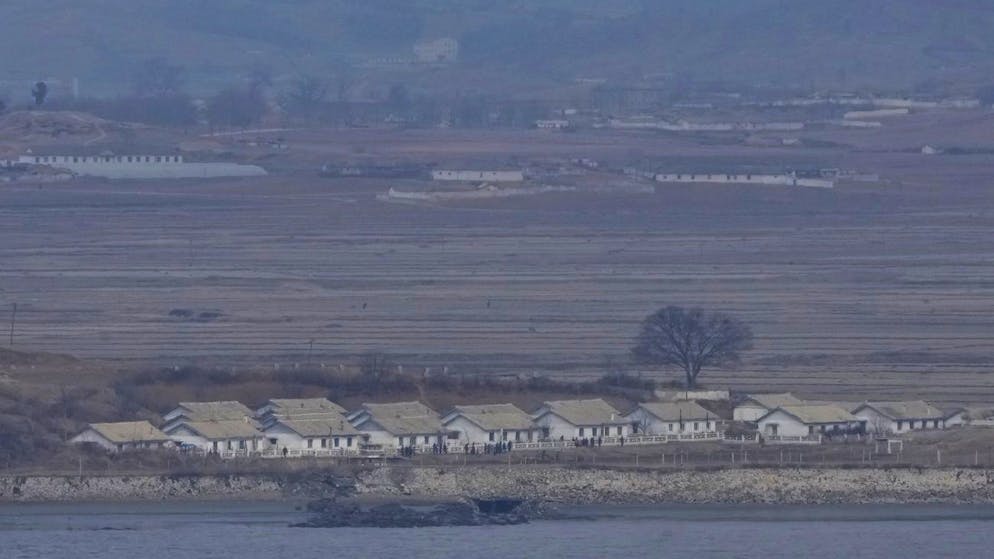 «J'ai très bien dormi la nuit dernière». La Corée du Nord cesse de diffuser des bruits étranges vers le Sud