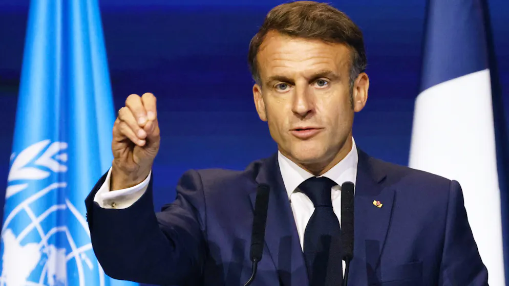 Emmanuel Macron promet d'envoyer un signal fort dimanche à Donald Trump depuis le Groenland.