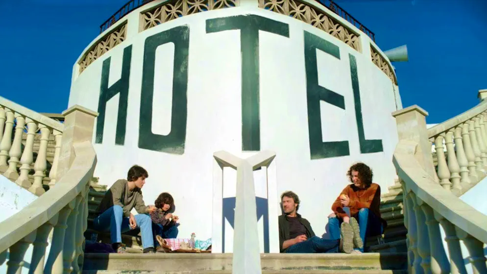 In the film, "Hôtel Silence" becomes a place where new courage is found.