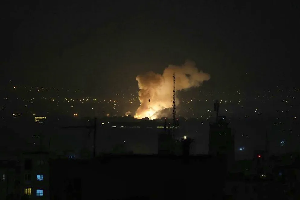 Medio Oriente: escalation fra Israele e Iran. Durante la notte Israele ha lanciato una serie di raid in Iran contro impianti nucleari e militari e fabbriche di missili balistici.