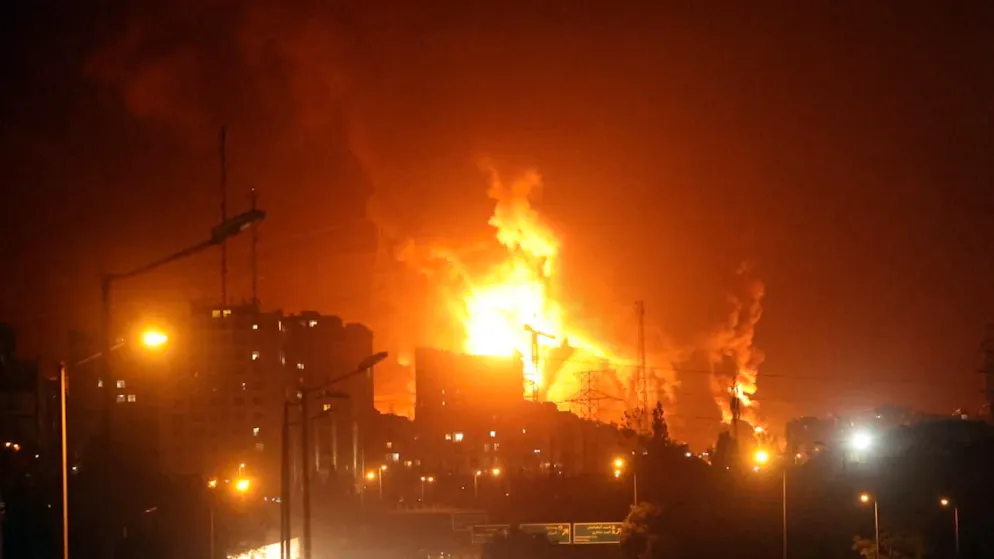 Iran: une frappe israélienne a visé le ministère de la défense - Gallery. Israël poursuivait ses bombardements sur Téhéran dans la nuit de samedi à dimanche.