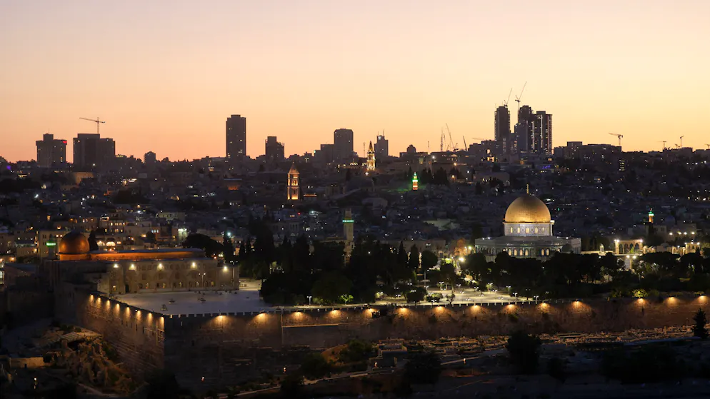 Riposte en chaîne. L'Iran annonce «commencer à tirer des missiles» contre Israël