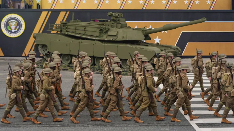 Début de la parade militaire rêvée par Trump à Washington - Gallery. C'est le premier défilé militaire d'envergure aux Etats-Unis depuis 1991.