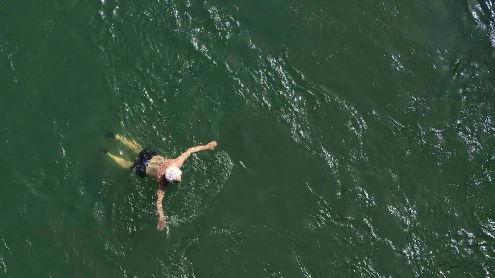 A swimmer got into difficulties in the River Aare in the canton of Solothurn. Help came too late. (symbolic image)