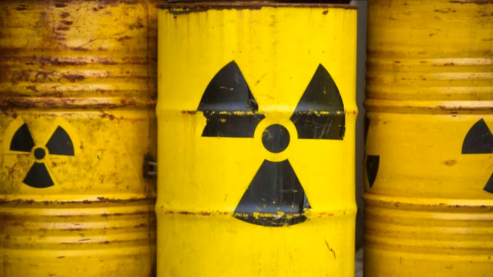 Decades ago, several countries disposed of barrels of nuclear waste in the middle of the Atlantic. Where exactly they are and what they are doing to their environment is unclear. An expedition is now on the search. (archive picture)