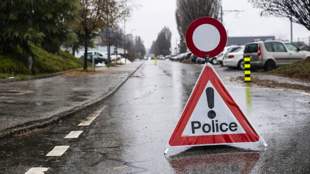 La police valaisanne ne fera pas d'autres commentaires tant que l'enquête n'aura pas permis d'établir précisément le déroulement des faits.
