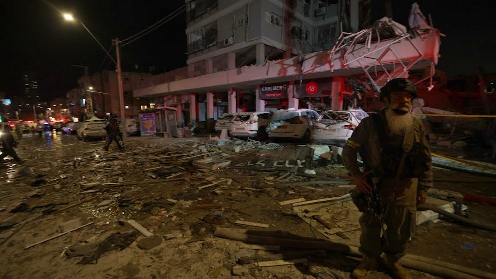 «Téhéran brûle». Salve contre salve, les bombardements continuent entre Israël et l’Iran