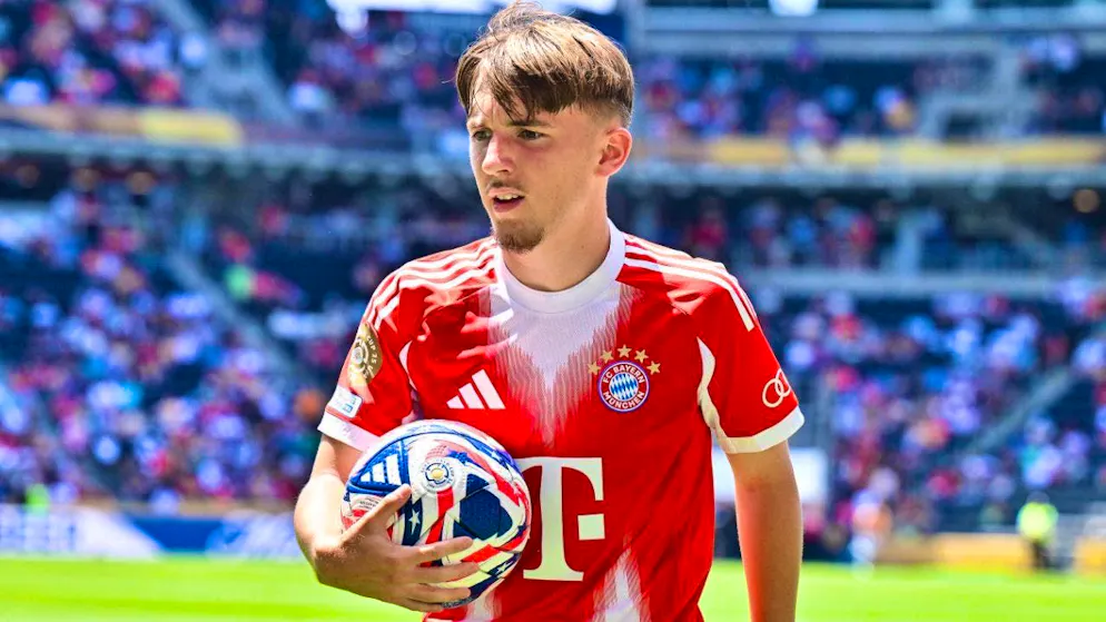 Small but mighty: Lennart Karl attracts attention on his professional debut.
