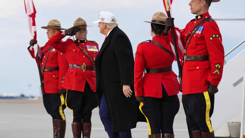 La guerre entre Israël et l'Iran promet de dominer lundi la réunion du G7, au défi de trouver un positionnement commun autour de l'imprévisible Donald Trump. Ici, le président américain à son arrivée à Calgary.