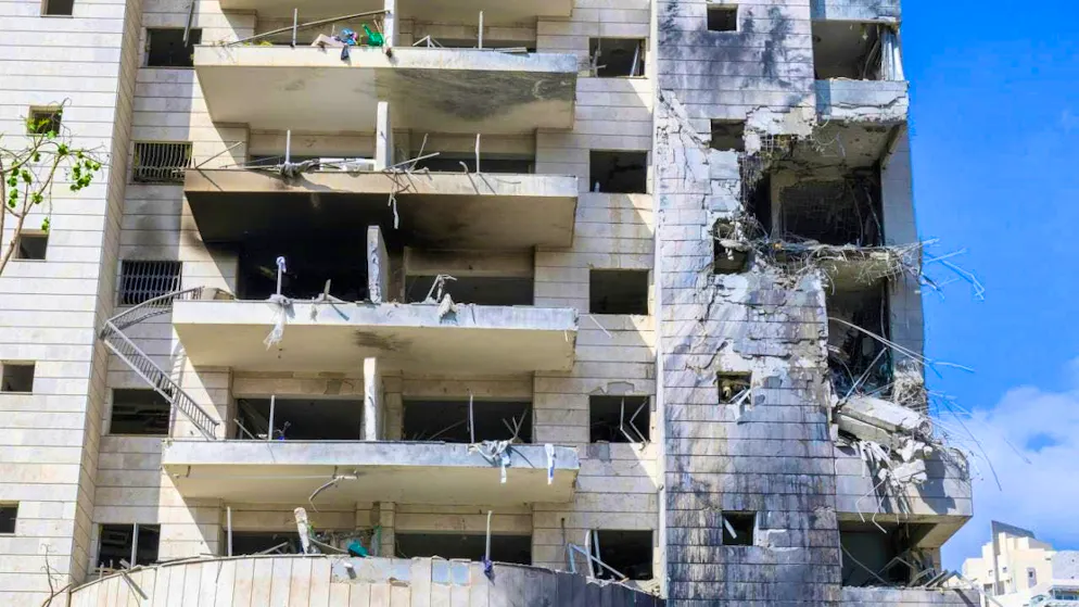 View of a damaged building after the impact of an Iranian missile. Photo: Israel Hadari/ZUMA Press Wire/dpa