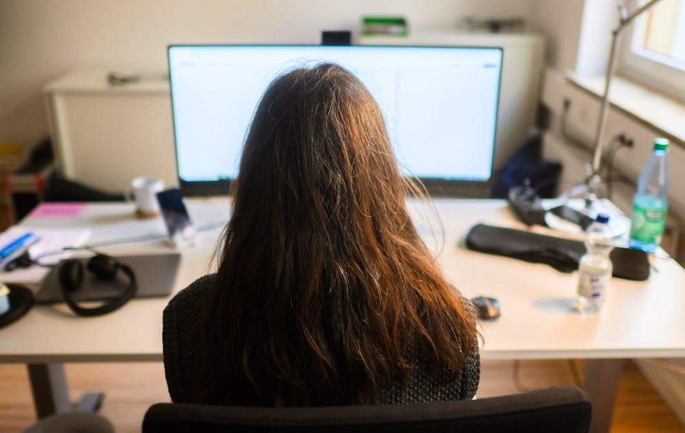 Mehrere Beamte erhielten jahrelang Lohn nach ihrer Freistellung. (Symbolbild)