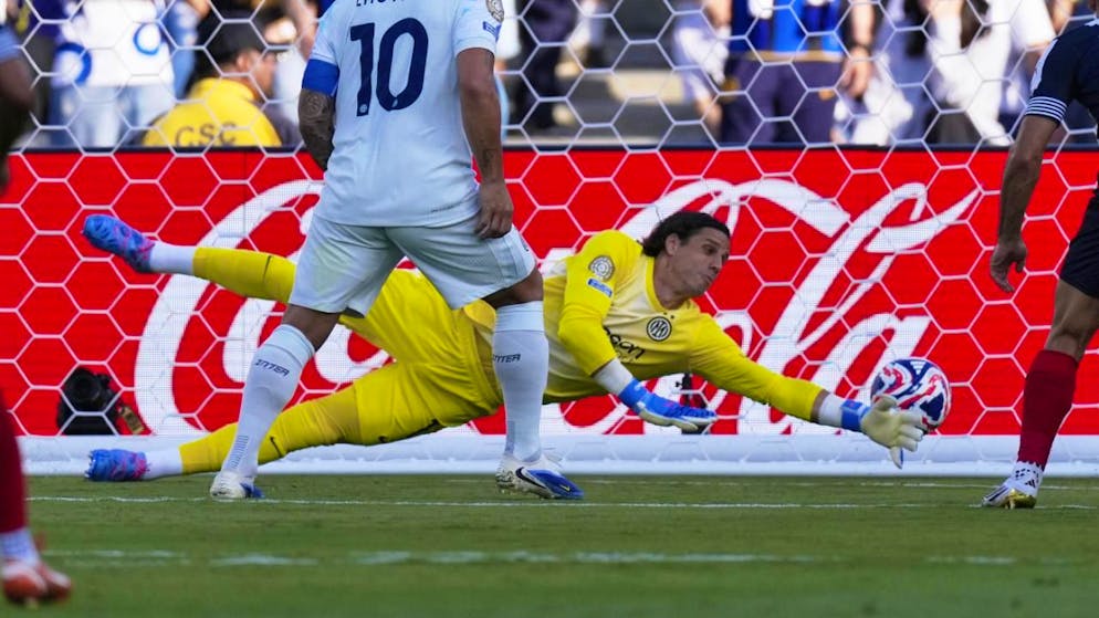 Inter-Goalie Yann Sommer kann das Tor von Sergio Ramos (nicht im Bild) zum 1:0 für Monterrey nicht verhindern