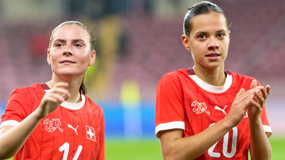 Smilla Vallotto (links) und Iman Beney spielen nach der EM für einen neuen Verein.