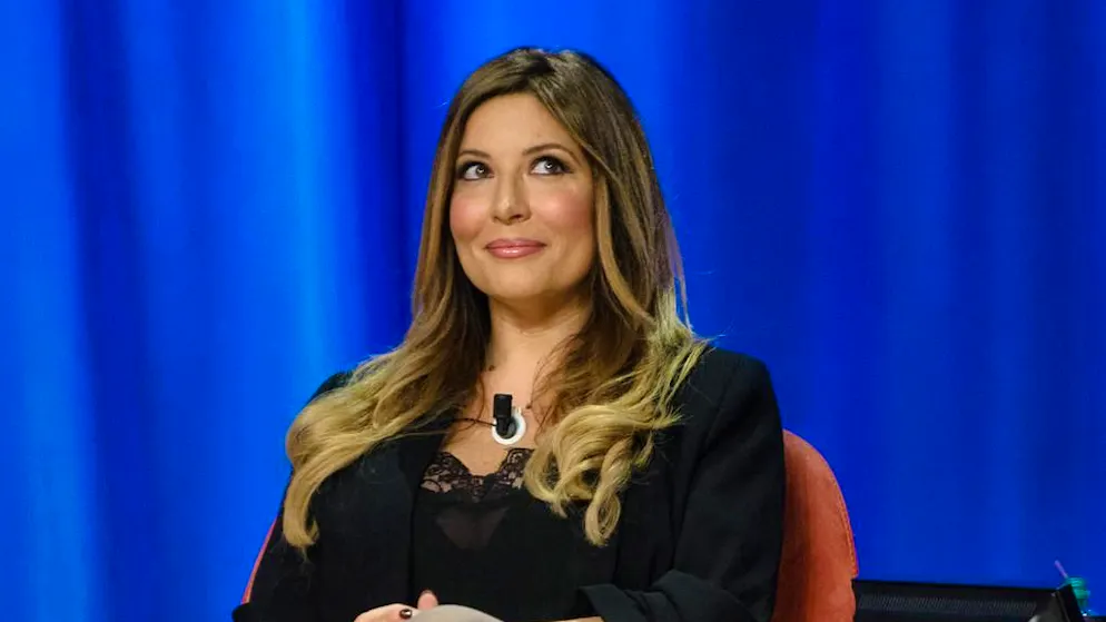 E parla di cantanti in debito. Selvaggia Lucarelli: «Altro che concerti sold out, biglietti svenduti per salvare la faccia»