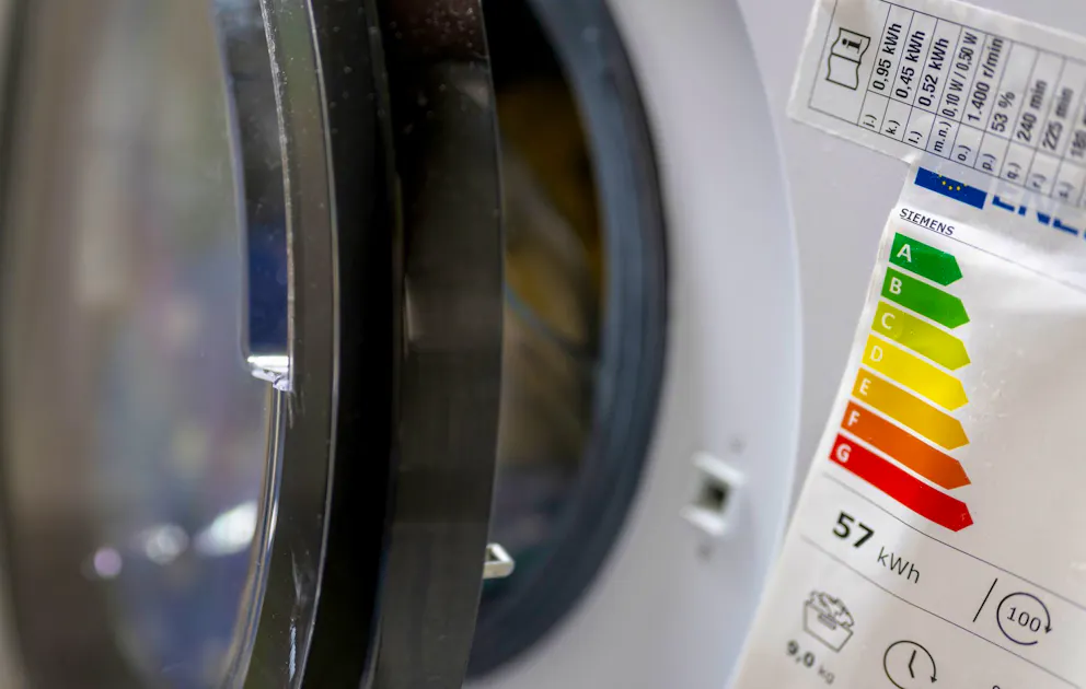 Mother puts baby in washing machine - | prison