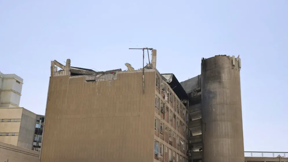 Une vue du centre médical Soroka, après qu'il ait été touché par un missile tiré depuis l'Iran jeudi à Beersheba en Israël.