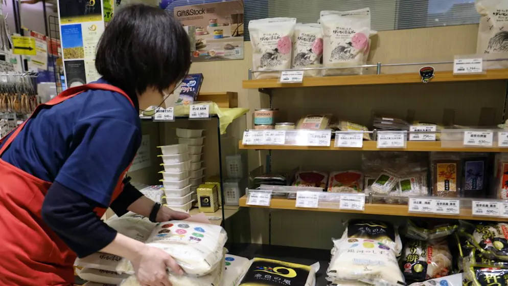 Le gouvernement japonais a débloqué ces derniers mois des stocks de riz tirés des réserves stratégiques, mis aux enchères puis fournis directement aux magasin pour tenter d'atténuer la flambée des prix. (archives)