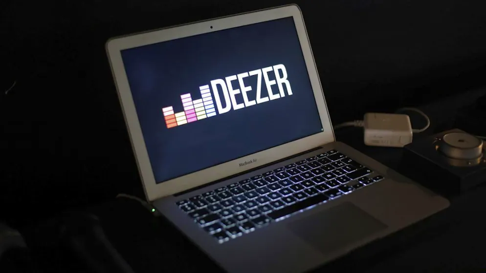 Première mondiale. Deezer épingle les titres générés par IA