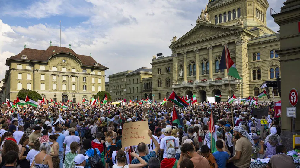 Svizzera. In migliaia a Berna per una manifestazione a favore della Palestina