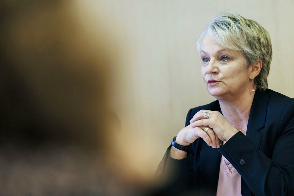 Le salaire minimum est inscrit dans la Constitution neuchâteloise. «Si tous les cantons ne sont pas concernés par un salaire minimum, ils sont tous concernés par le fédéralisme, et la répartition des compétences en Suisse», estime la conseillère d'Etat Florence Nater.