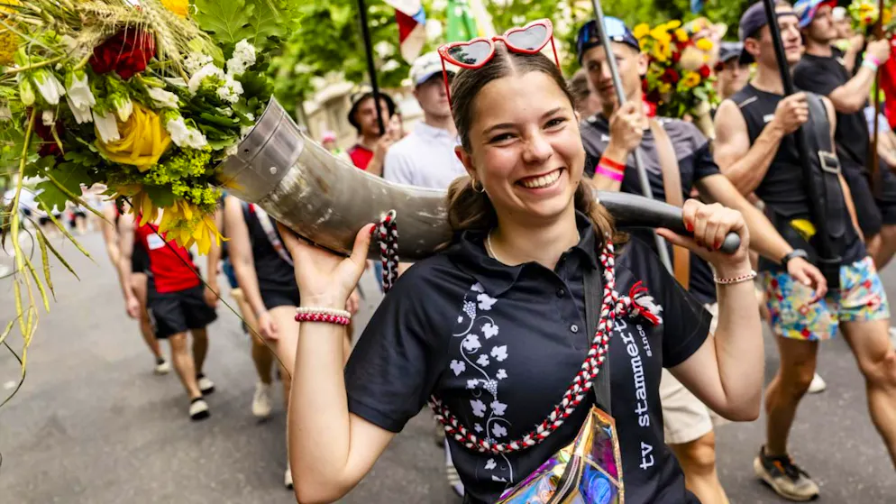 Fête fédérale de gymnastique: cortège et flonflons à Lausanne - Gallery. Au total 3000 personnes ont participé au cortège de la Fête fédérale de gymnastique,  - dont des gymnastes zurichois - samedi à Lausanne.
