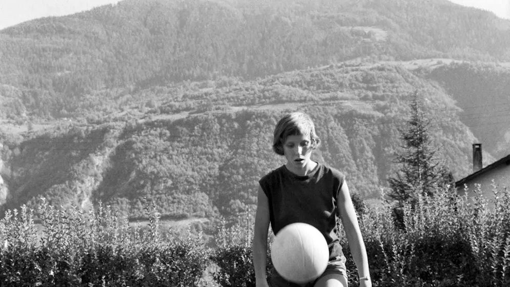 Madeleine Boll - the pioneer and door opener - Gallery. At the age of 12, the Valais native received an official license from the SFA - the first female to do so.
