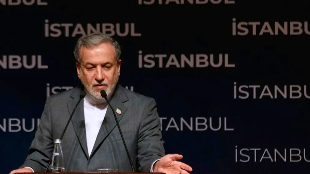 Medio Oriente. Araghchi frena sulla chiusura dello Stretto di Hormuz: «Abbiamo varie opzioni»