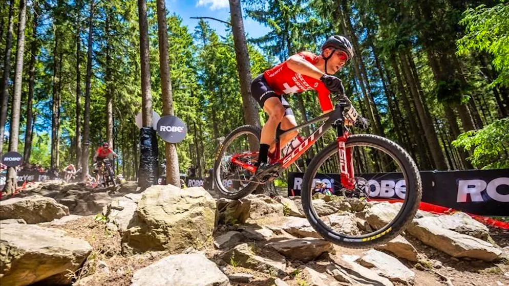 Mountain bike. Filippo Colombo secondo a Leogang, Sina Frei trionfa nella gara femminile
