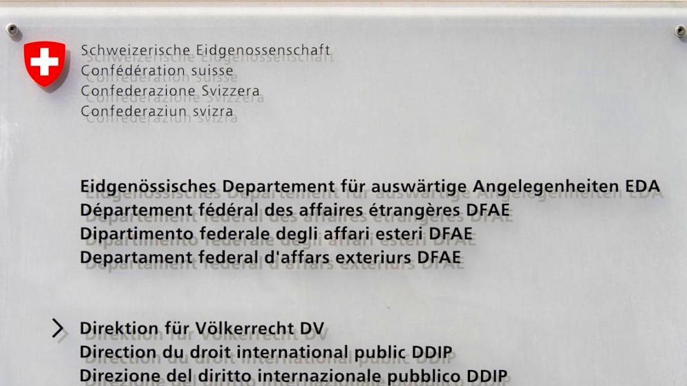 Das Eidgenössische Departement für auswärtige Angelegenheiten EDA gibt sich zutiefst beunruhigt über die Eskalation zwischen Israel und dem Iran.