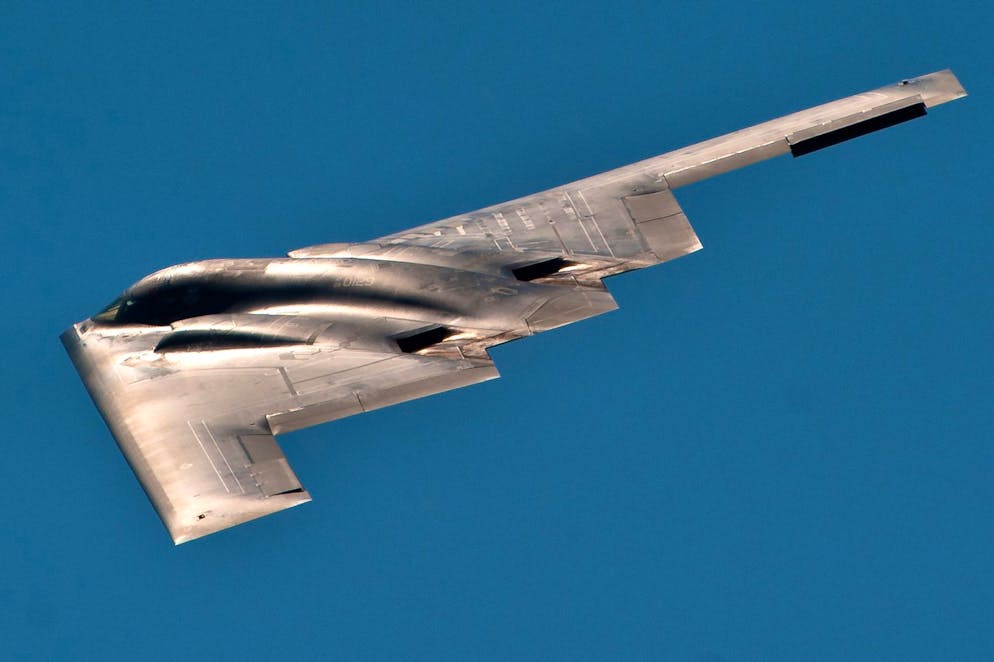 Erstmals im Einsatz: Mega-Bombe gegen Irans tiefe Atomanlage - Gallery. Die schwere Bombe vom Typ GBU-57 kann nur von B-2-Tarnkappenbombern der US-Luftwaffe abgeworfen werden.