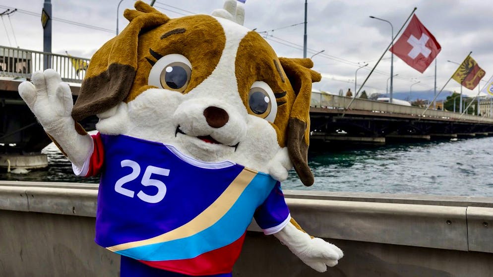 Le championnat d'Europe de football féminin, qui se déroulera du 2 au 27 juillet, donnera lieu à un vaste programme dans les huit villes suisses où se dérouleront les matchs. Sur la photo, on peut voir Maddli, la mascotte de la compétition (archives).