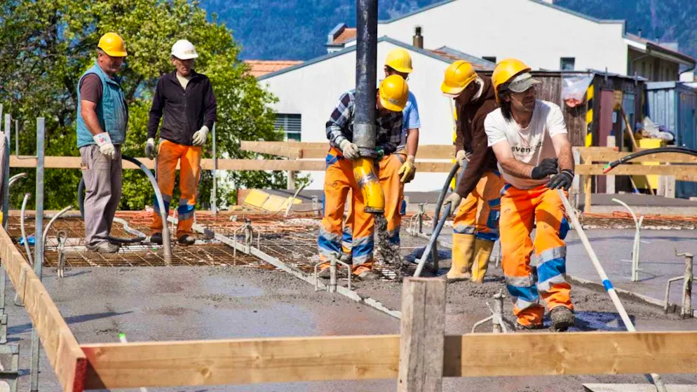 The experts now expect lower investment in plant and equipment for 2026. Expectations for construction investment remain unchanged. (archive image)