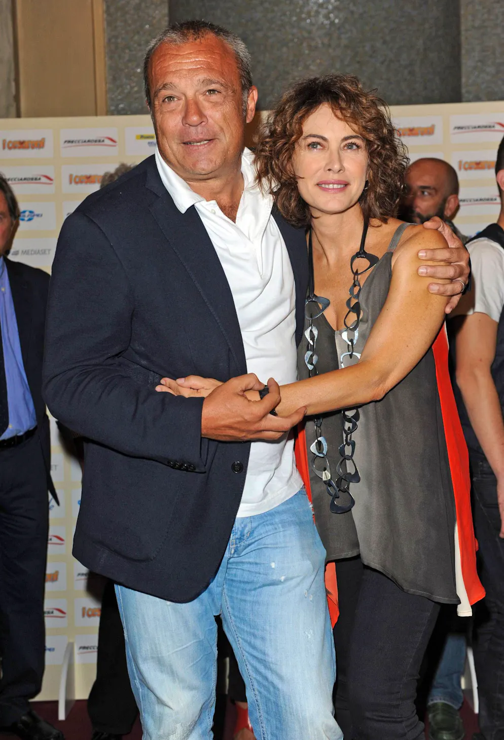 Claudio Amendola e Elena Sofia Ricci in un'immagine del 2010, quando il loro rapporto di lavoro sembrava ancora essere sereno